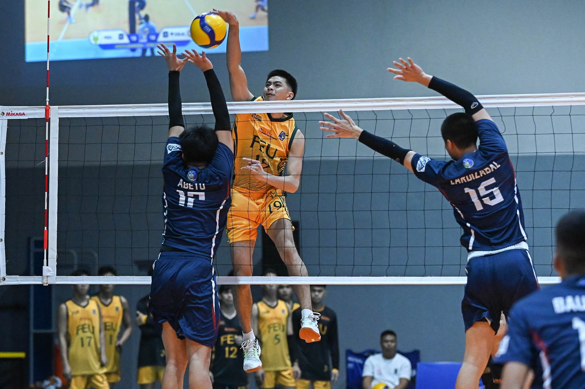 Tamaraws gore Knights, bag playoff berth
